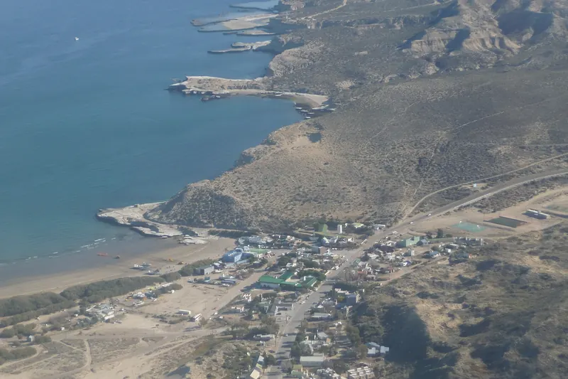 The small village of Puerto Pirámides beside the bay on Península Valdés