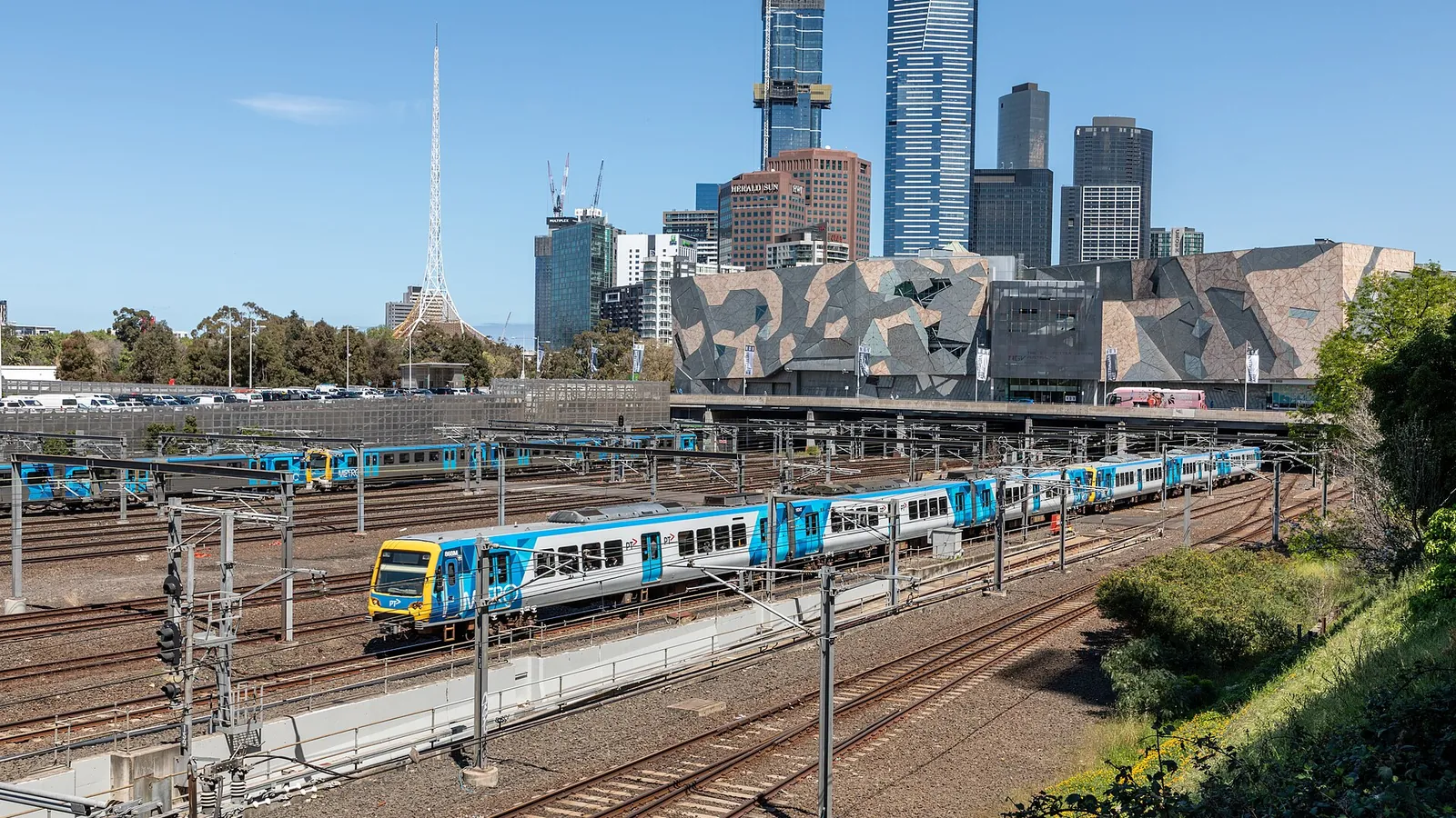 The yellow façade of Flinders Street Railway Station in Melbourne