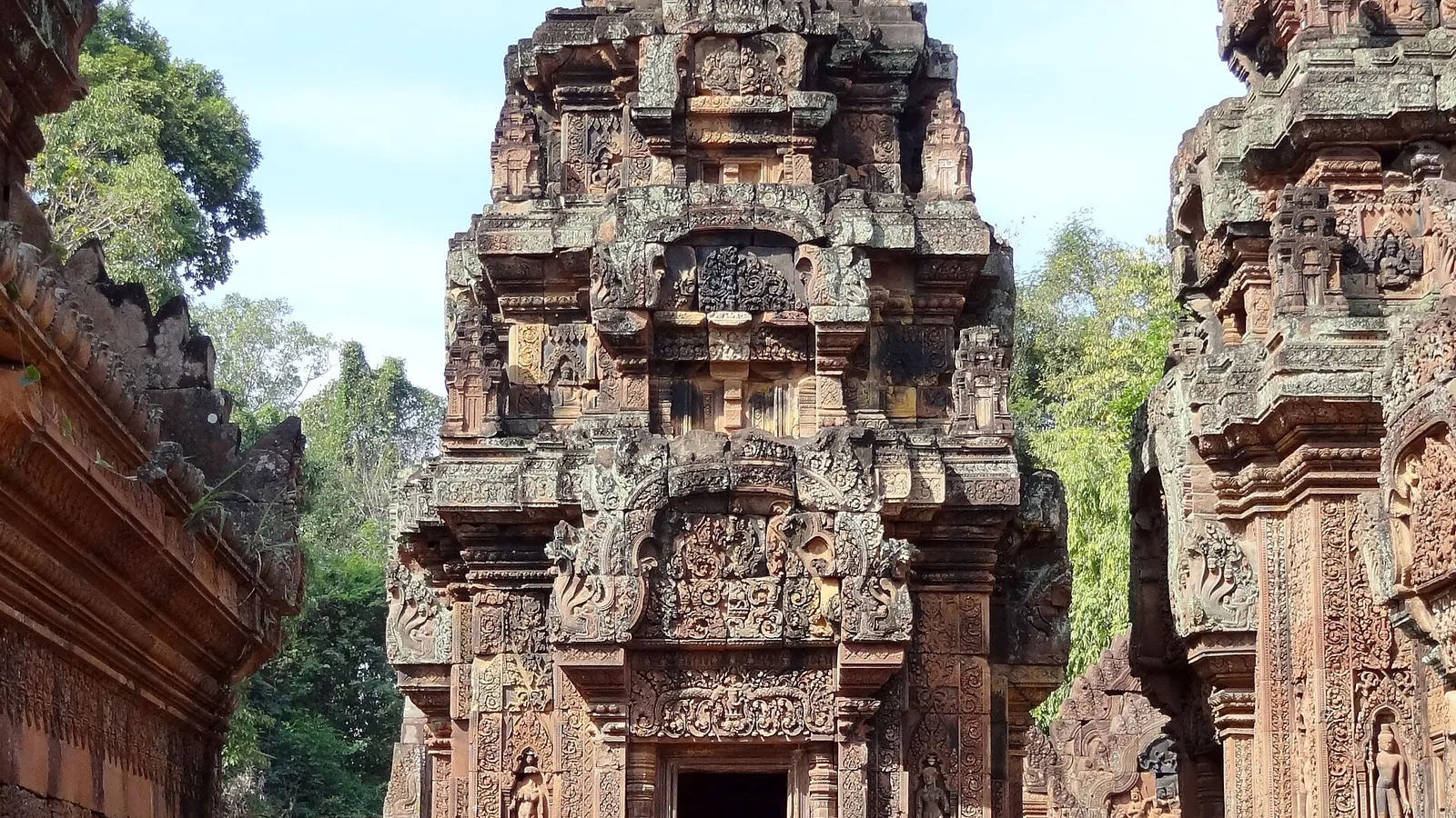Carved pink sandstone at Banteay Srei