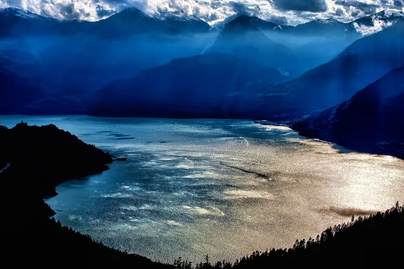 The view from the Sea to Sky Gondola