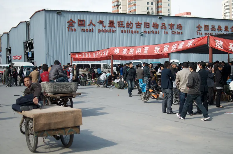 Stalls of antiques and curios at the Panjiayuan market in Beijing