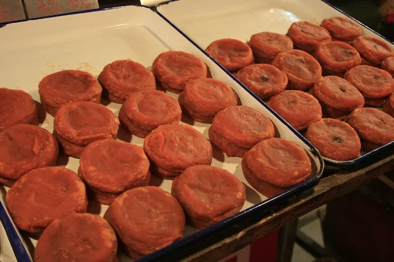 Golden fried persimmon cakes, a Xi'an speciality