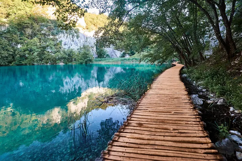 Hiking the Upper Lakes trail at Plitvice