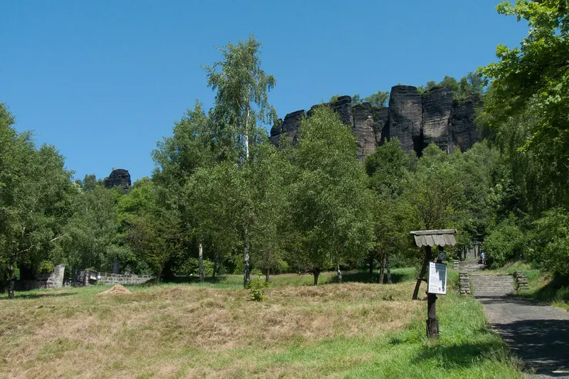 The rock labyrinth of Tiské stěny