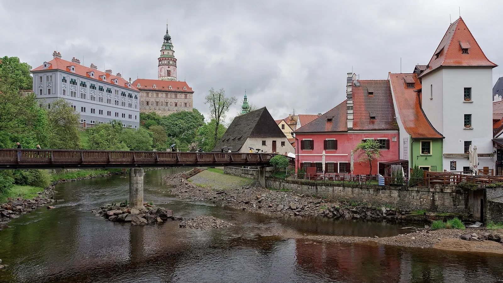 Český Krumlov Castle above the old town
