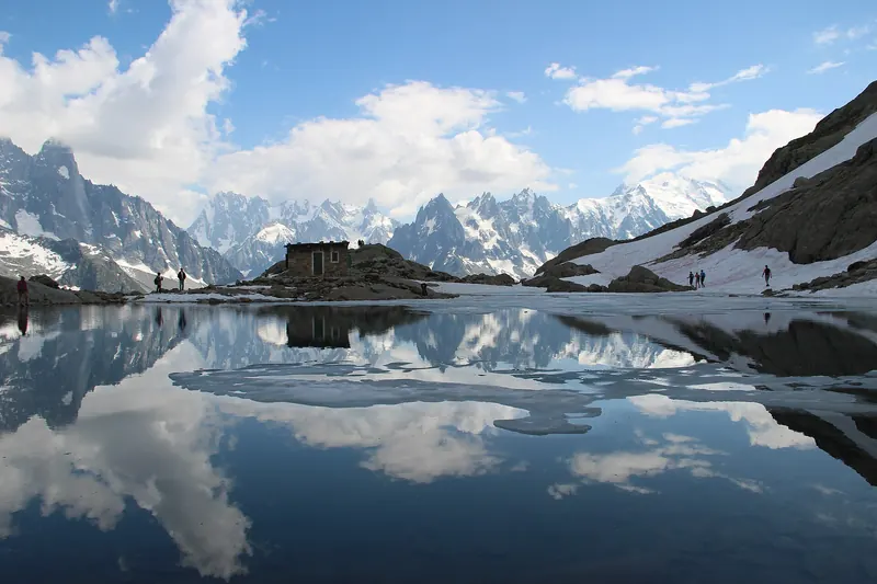 Lac Blanc reflecting the surrounding peaks