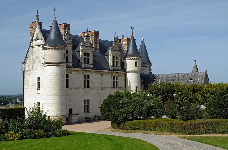 The royal château at Amboise above the town on the river
