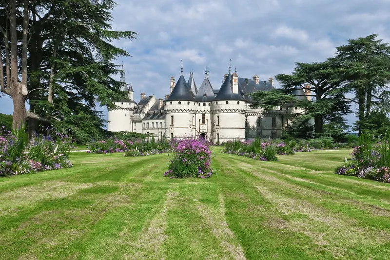 Château de Chaumont on its hilltop above the Loire