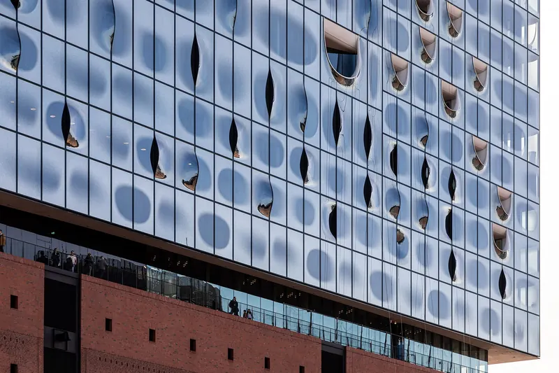 The wave-patterned glass facade of the Elbphilharmonie