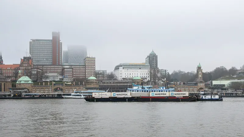 Boats departing from the Landungsbrücken piers in Hamburg's harbour
