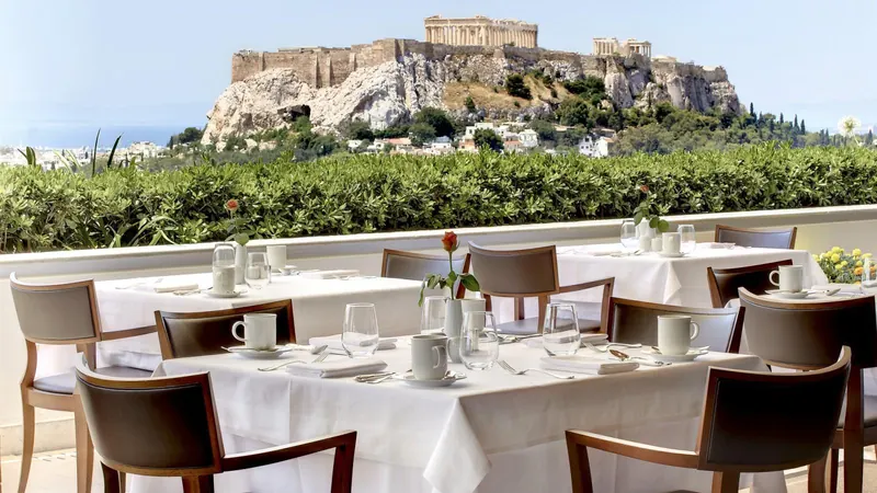 A rooftop bar with an Acropolis view in Athens
