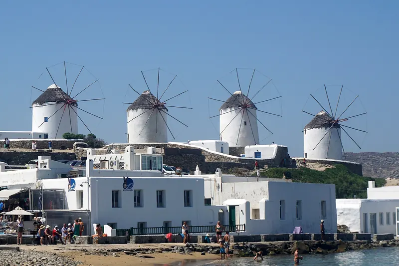 A narrow whitewashed lane in Mykonos Town
