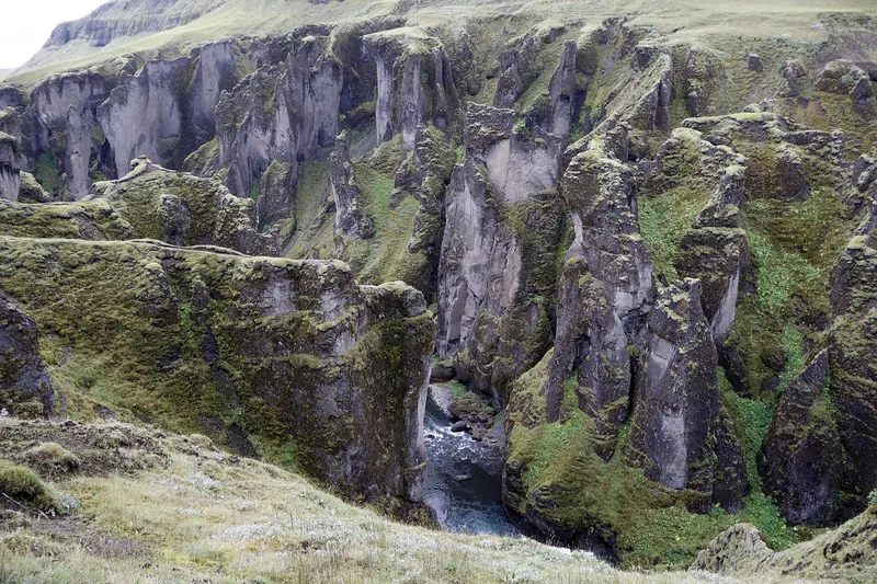 The winding, moss-covered walls of Fjaðrárgljúfur Canyon