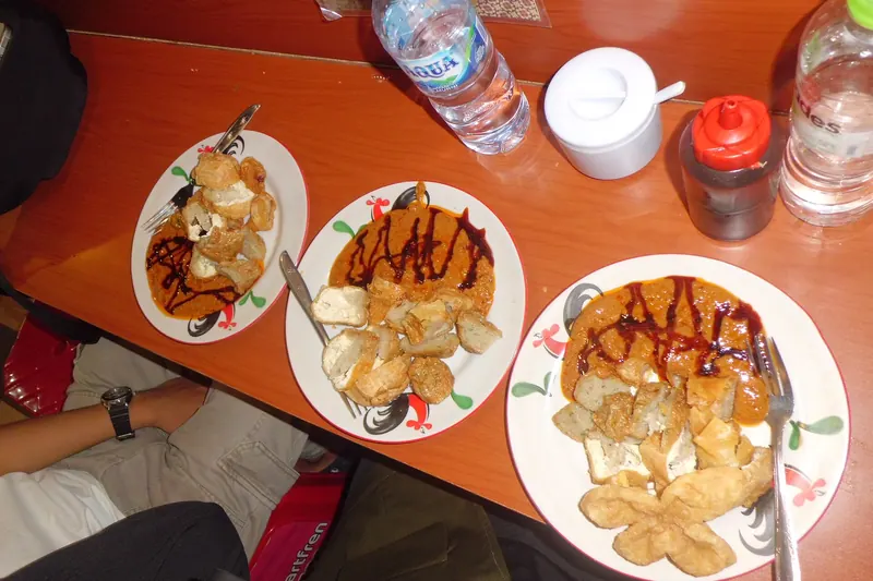 Batagor, Bandung's famous fried fish dumplings with peanut sauce