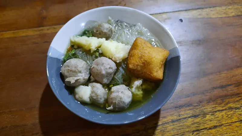 A bowl of bakso, Indonesian meatball soup