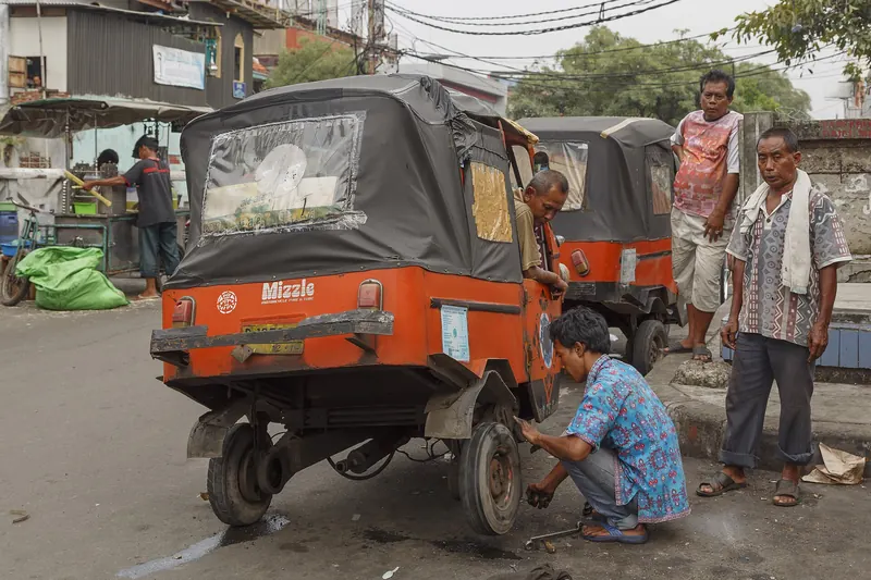 Food stalls and hawkers in Jakarta's Glodok Chinatown district