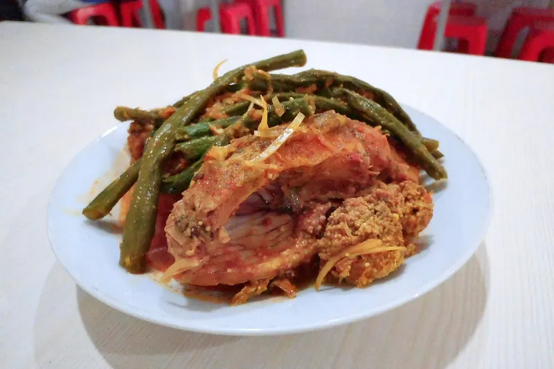 Arsik, a Batak spiced fish dish flavoured with andaliman pepper
