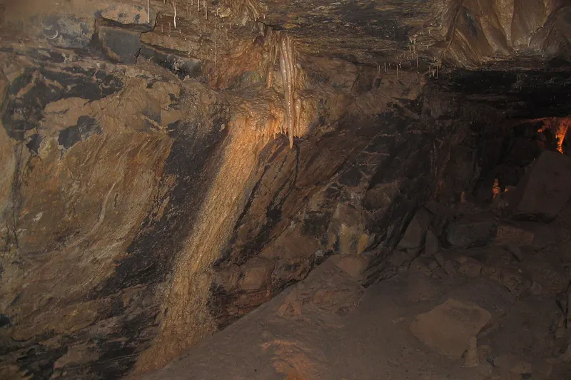 A guided tour inside Aillwee Cave