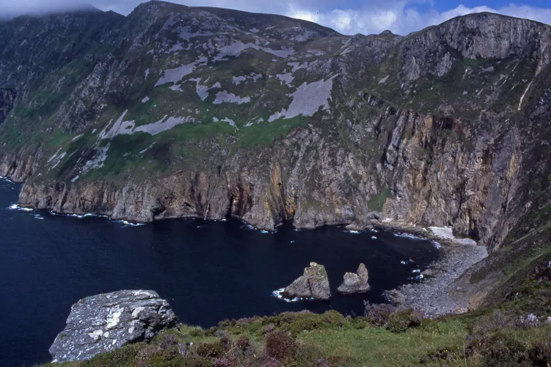The cliff-edge hiking path at Slieve League