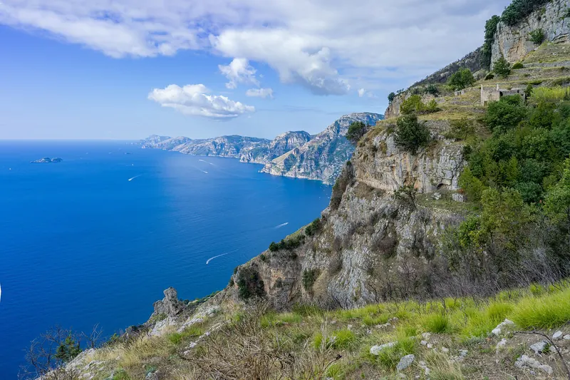 The ridge path of the Sentiero degli Dei with the coast falling away below