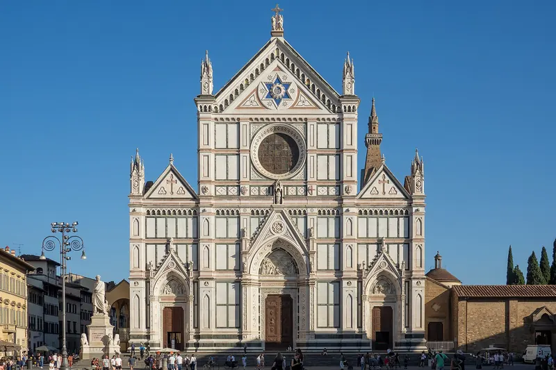 The marble facade of the Basilica di Santa Croce
