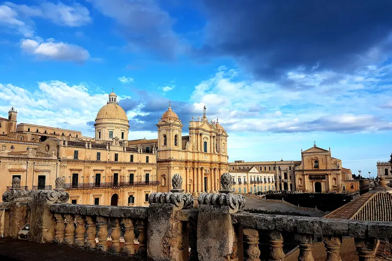 Noto's honey-coloured Baroque cathedral and corso