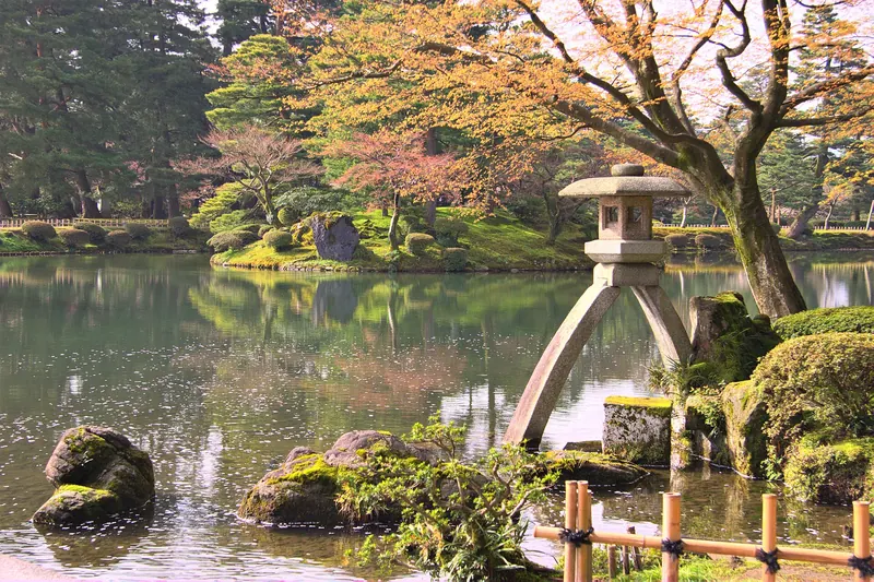 Kenrokuen Garden's carefully composed pond and pines