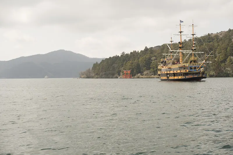 The replica pirate ship crossing Lake Ashi
