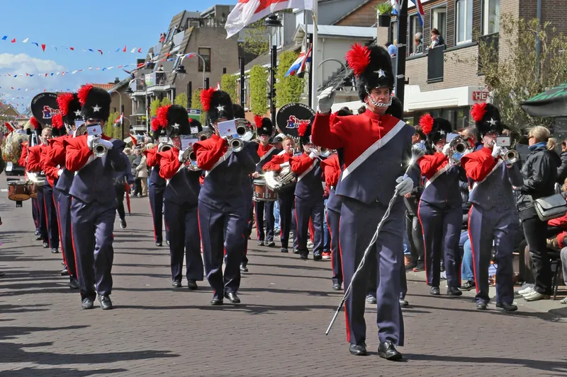 An elaborately decorated flower float at the Bloemencorso Bollenstreek parade
