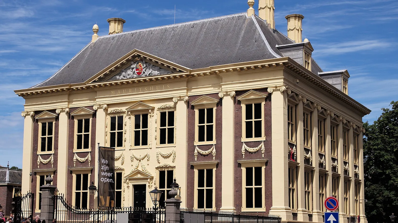 The Mauritshuis art museum on the Hofvijver lake in The Hague