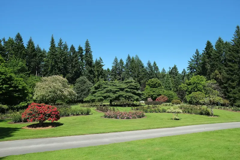 The rose garden within Queenstown Gardens on the lake peninsula