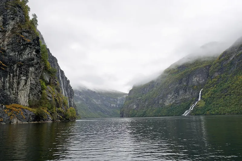 Both the Seven Sisters and the Suitor waterfalls seen together