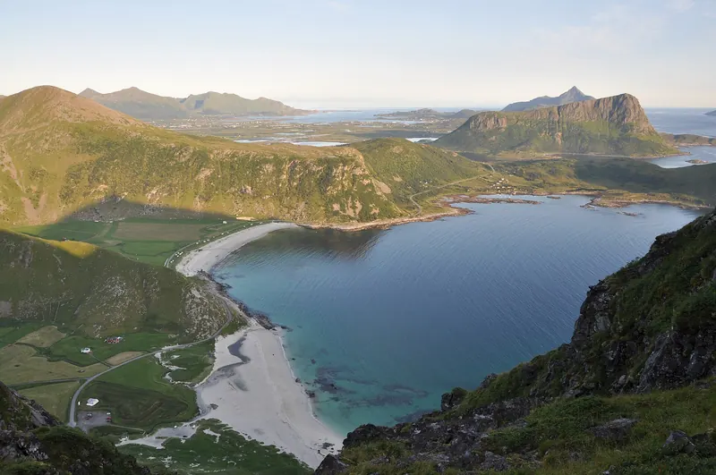 The white sand and turquoise water of Haukland Beach in Lofoten