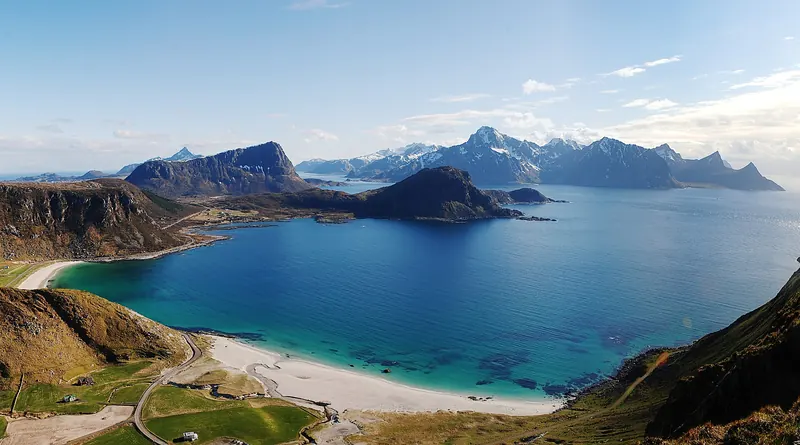 Haukland Beach's white sand and turquoise water in Lofoten