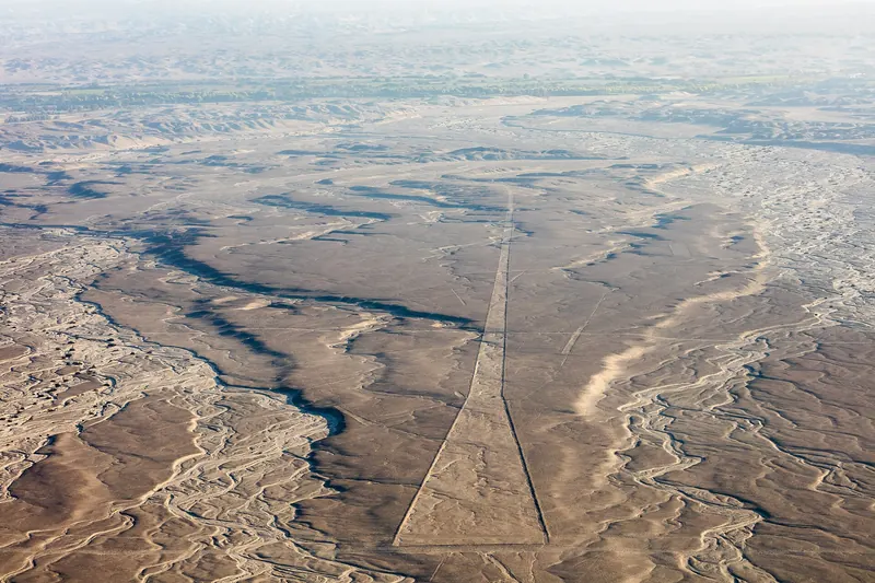 Geometric geoglyph patterns among the Nazca Lines