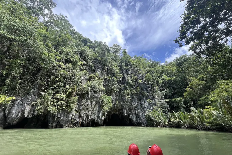 The lagoon and forest at the entrance to the Underground River