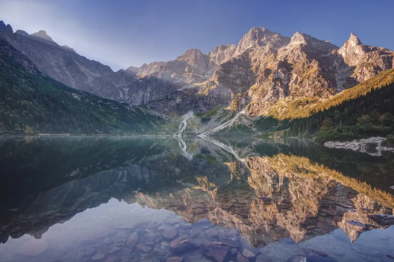 Morskie Oko lake in the early morning light