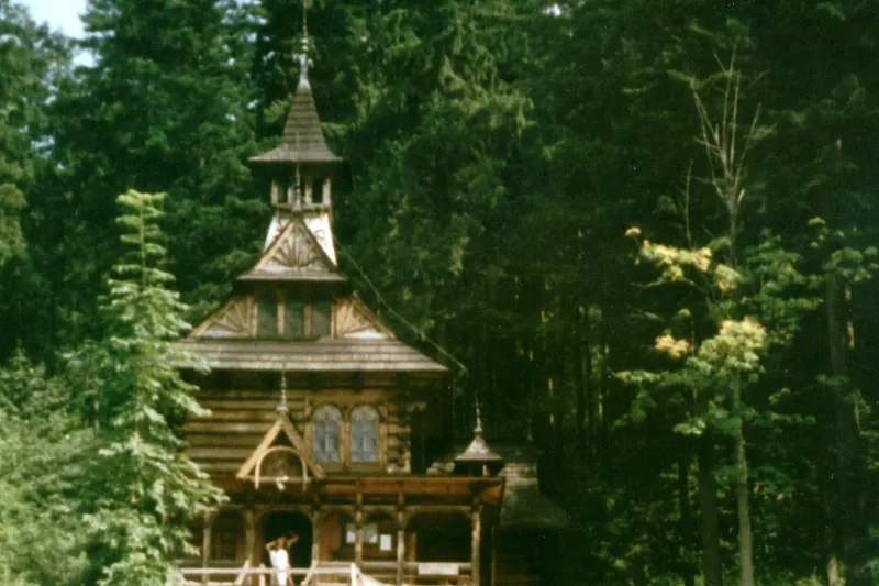 The wooden Jaszczurówka chapel in the Zakopane Style