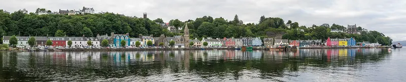 The main street along Tobermory's harbourfront