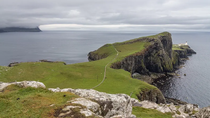 Sunset over the cliffs at Neist Point on Skye