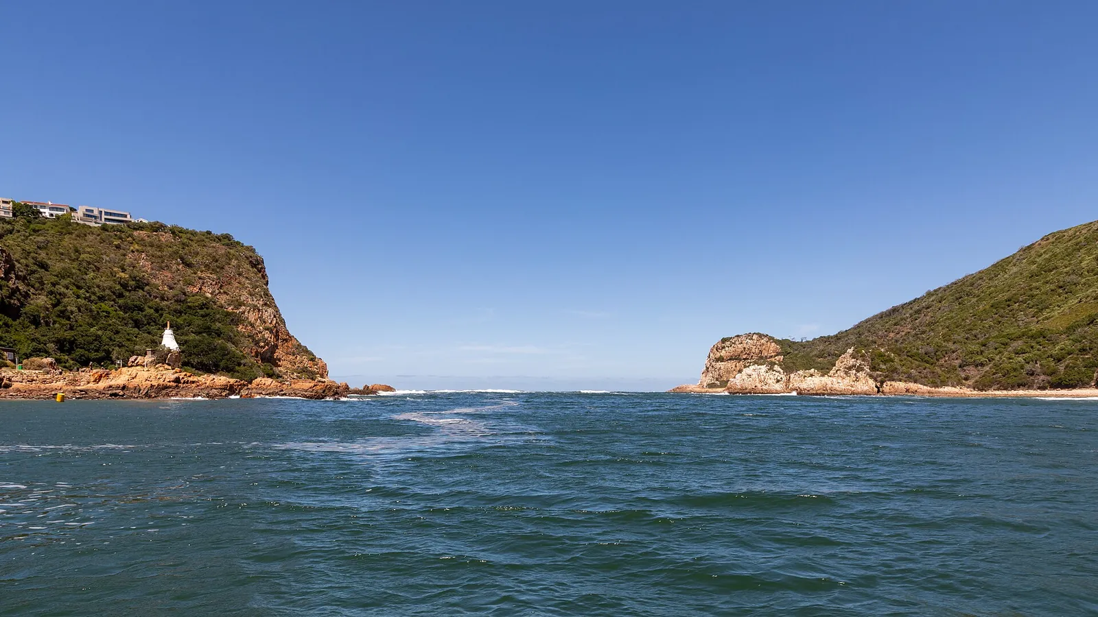 The East and West Heads guarding the entrance to Knysna Lagoon