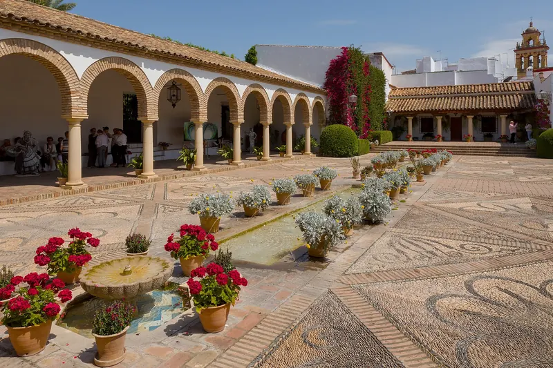 One of the twelve patios of the Palacio de Viana