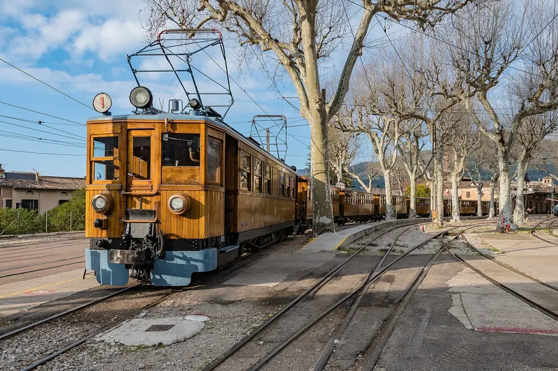 The wooden train of the Sóller railway