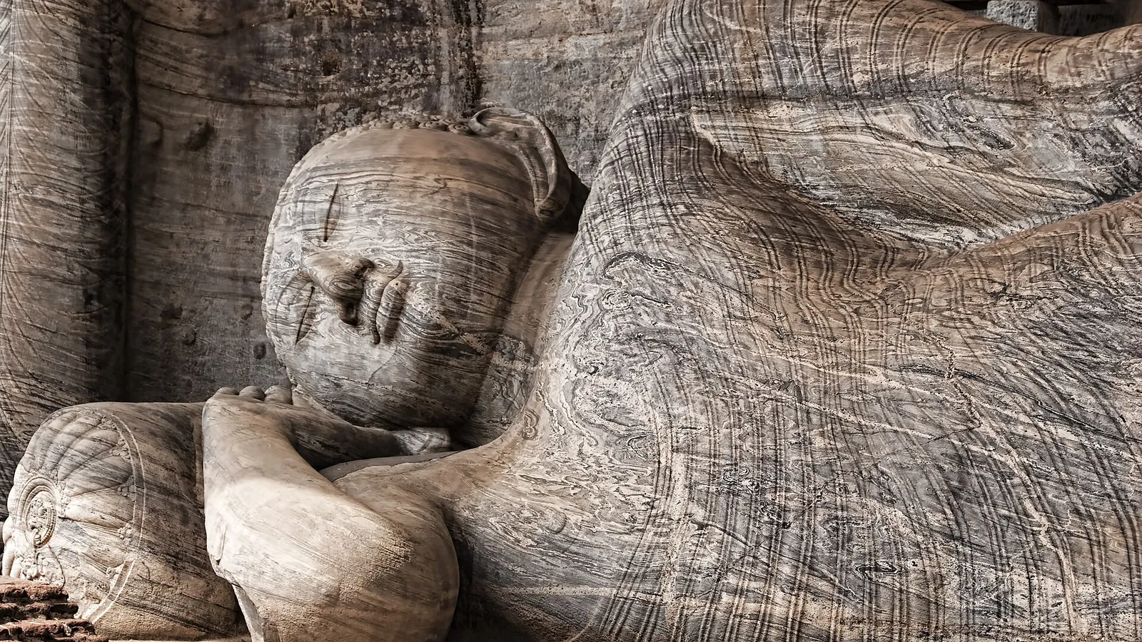 The giant rock-cut Buddha statues of Gal Vihara in Polonnaruwa