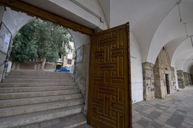 The courtyard of the Great Mosque of Hama, photographed in 2008