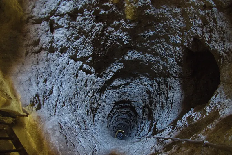 Steps descending between levels of an underground city