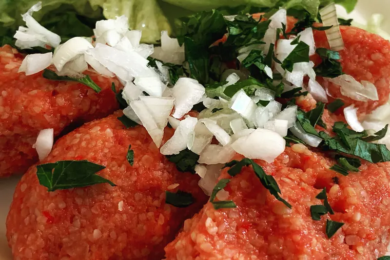 Çiğ köfte — bulgur kneaded with pepper and spices