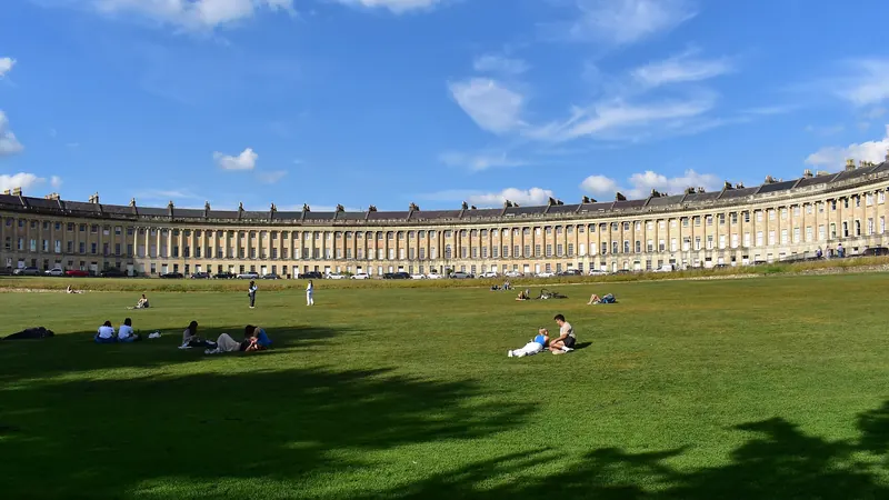 The sweeping Georgian terrace of the Royal Crescent