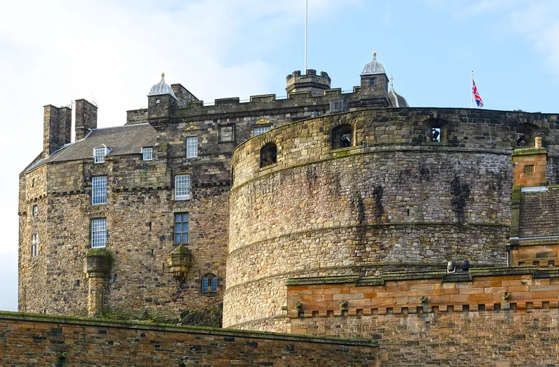 Edinburgh Castle rising above the Old Town