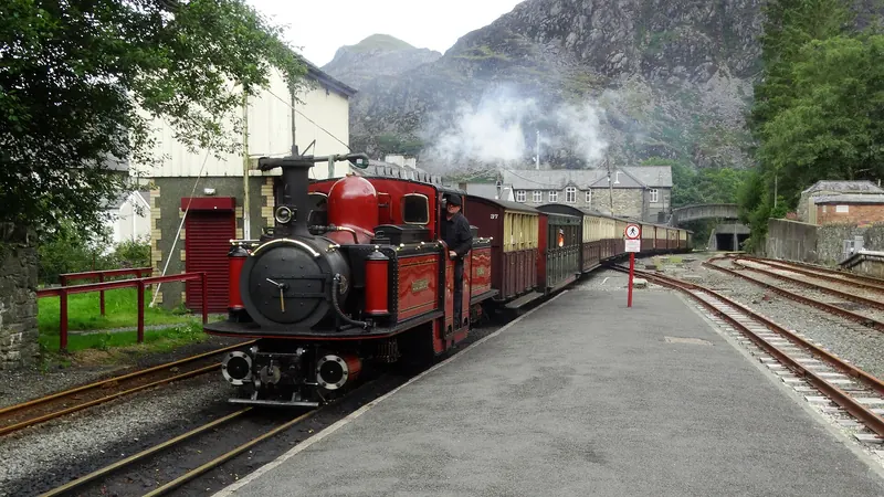 A heritage steam train entering Blaenau Ffestiniog station